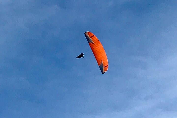 Paragliding Over Medellín: Tandem Flight with Hotel Transport Included photo 4