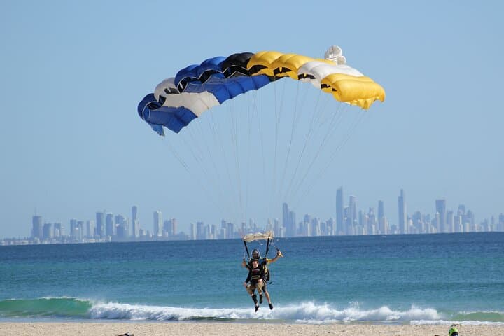 Gold Coast Tandem Skydive: Beach Landing at Kirra from 12,000 ft photo 5