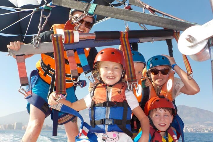 Sky-High Parasailing Over Fuengirola: 650ft Flights on the Costa del Sol photo 3