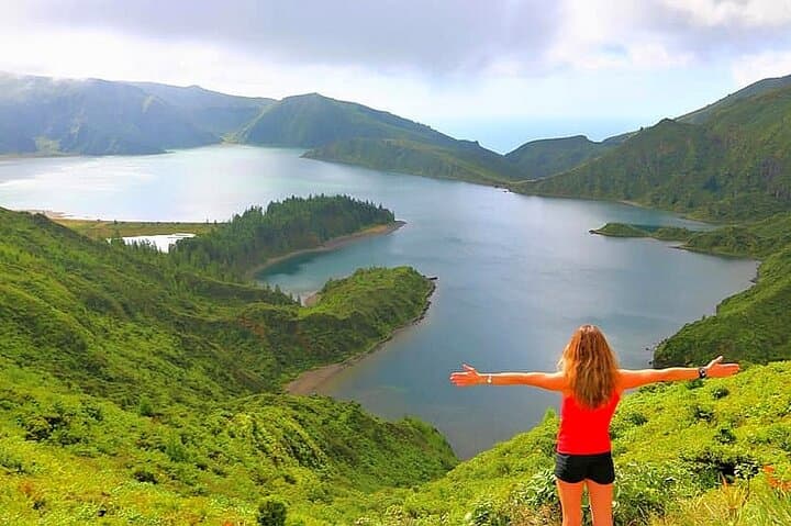 Crater Lakes & Cloud-Scoured Rims