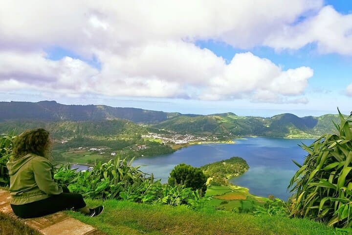 Private Sete Cidades and Lagoa do Fogo Tour — Personalized Day Trip from Ponta Delgada photo 2