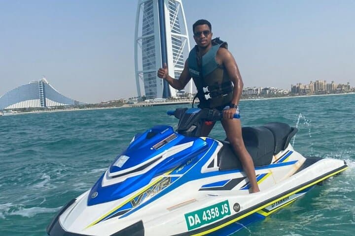 Private 30-Minute Jet Ski Ride in Jumeirah: Coastline Thrills & Burj Al Arab Views