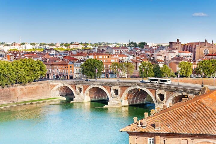 Toulouse Old Town Treasure Hunt: Self-Guided Puzzle Walk Through La Ville Rose photo 2
