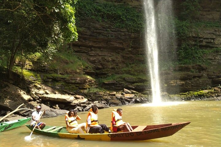 Boti Waterfalls, Aburi Gardens & Koforidua Beads Market Day Tour from Accra