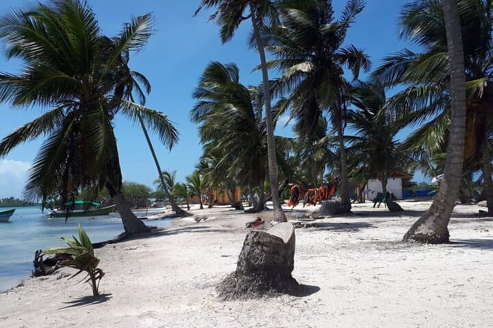 San Blas 2-Day Island Getaway: Snorkel, Kayak & Cabana on Guardub photo 4