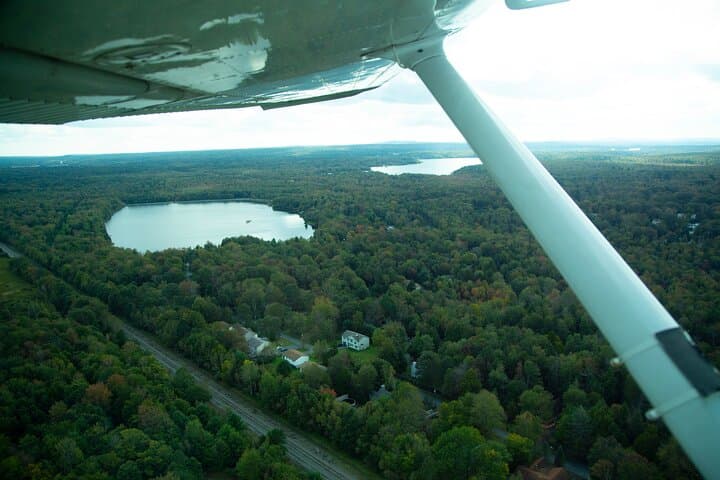 Private Mount Pocono Observation Air Tour — 10–12 Minute Scenic Flight Over the Poconos photo 6