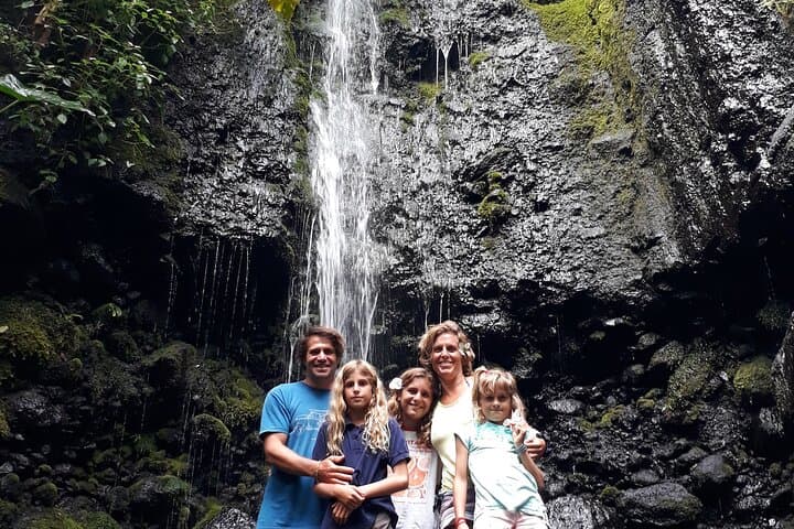 Crossing Tahiti's Interior: 4x4 Waterfalls, Rivers & Natural Basins photo 6