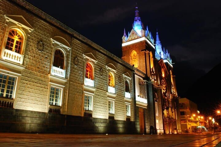 Quito to Baños Full-Day Private Tour — Swing at the End of the World, Waterfalls & Indigenous Markets photo 3