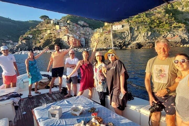 Sunset Private Gozzo Tour of Cinque Terre from Monterosso photo 3
