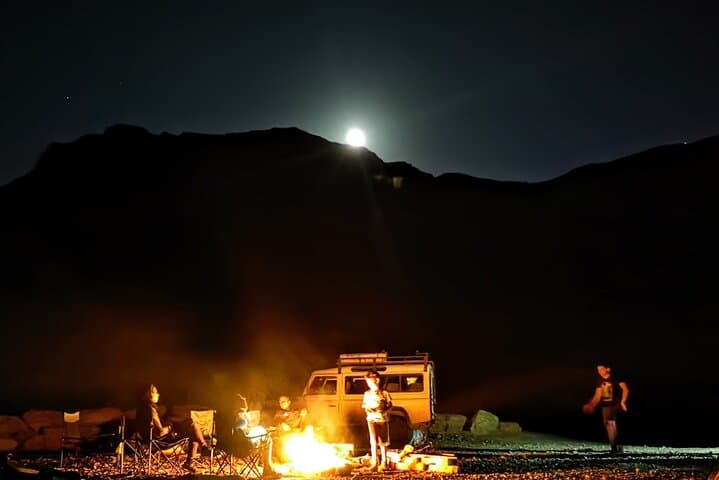 Ramon Crater Sunset Jeep Tour, Bonfire & Stargazing from Mitzpe Ramon