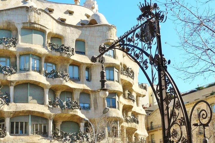 Barcelona Sidecar Private Tour: Classic Motorcycle Sightseeing and Gaudí Views photo 5