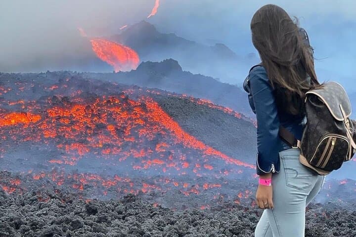 Trekking Pacaya Volcano: Active-Volcano Hike from Puerto Quetzal