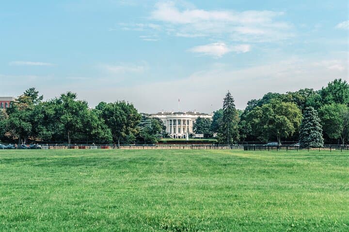 Grand Washington DC 3-Hour Sightseeing Tour — Capitol, White House & Memorials photo 6
