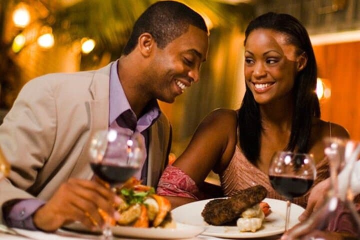 St. Maarten Night Train: Evening Food, Bars & Clubs Tour photo 2