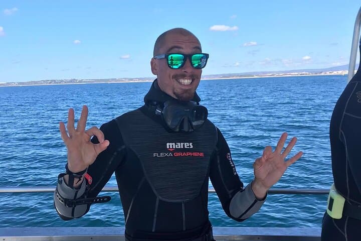 Morning Double Dives in Lagos: Two Boat Dives for Certified Divers photo 4