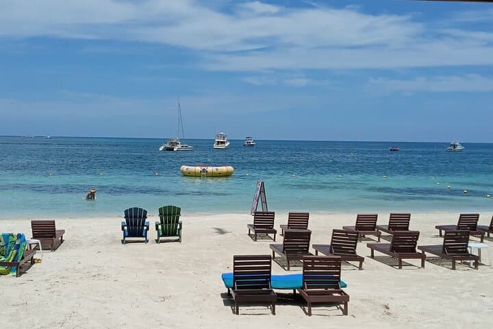Negril Day Trip from Ocho Rios: Rick's Cafe, Seven Mile Beach and Island Drive photo 5