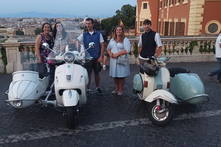 Rome Vespa Sidecar Tour Day & Night — Colosseum to Janiculum with Pickup photo 5