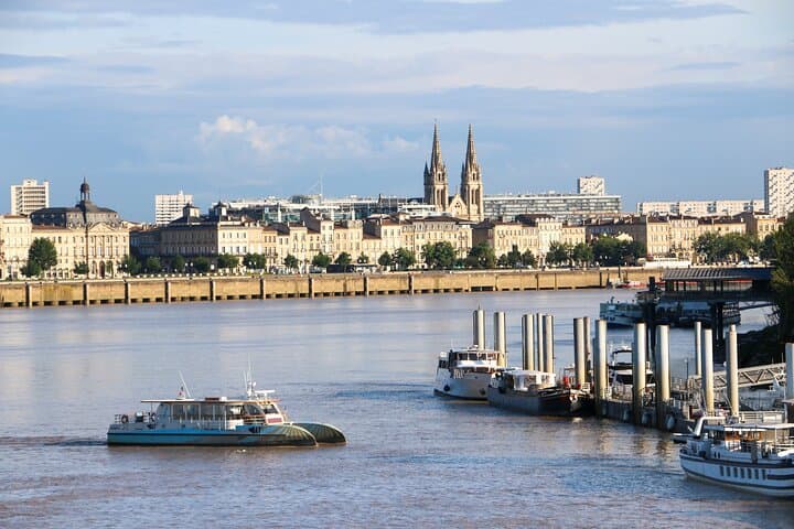 Bordeaux Private Walking Tour with Local Guide Sophia — 2–3 Hour City Introduction photo 3