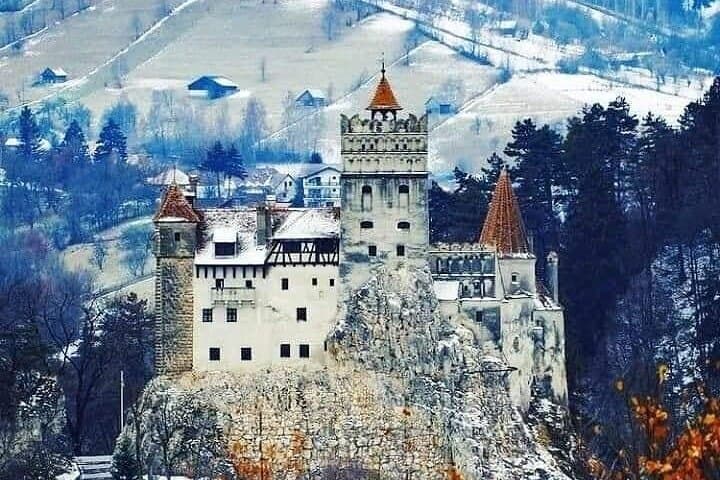 Private 2-Day Transylvania Tour from Bucharest — Peles, Bran, Bears & Snagov photo 2