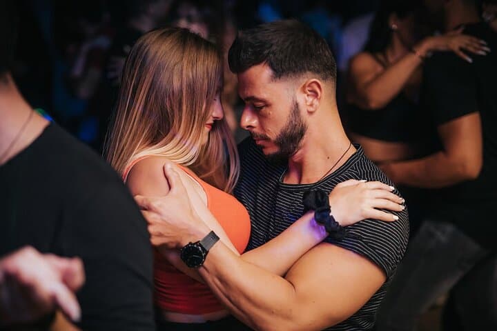 Playa del Carmen Salsa Lovers: 90-Minute Social Dance Experience photo 5