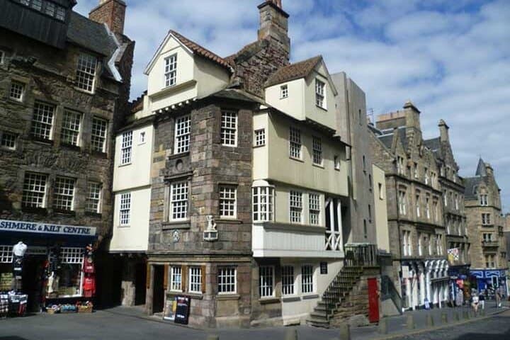 Edinburgh Witchcraft Walking Tour: Self-Guided Audio Along the Royal Mile photo 5