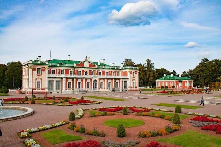 Tallinn 3-Day Culture & History Tour — Old Town, Kadriorg Palace & Museums photo 5
