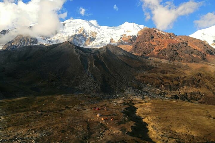Summit Illimani: 4-Day Mountaineering Expedition in the Cordillera Real photo 3