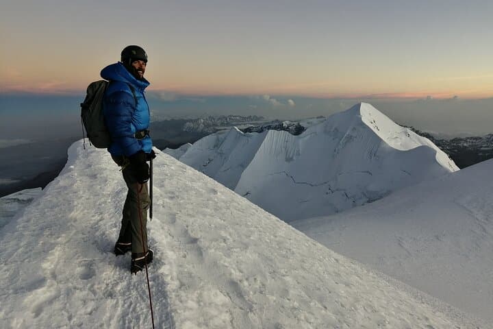 Summit Illimani: 4-Day Mountaineering Expedition in the Cordillera Real photo 5
