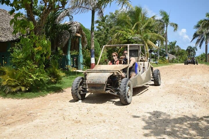 Discover the Dominican Countryside: Family Buggy Adventure photo 6