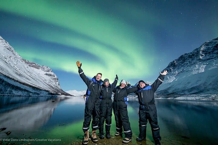 Aurora Photography Adventure: Northern Lights Chase from Tromsø with Pro Photographer