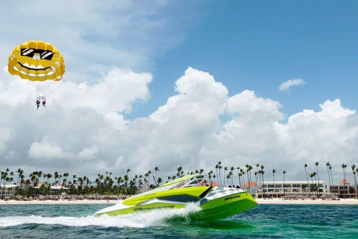 Parasailing Over Uvero Alto: 15-Minute Flight Above Punta Cana's Turquoise Coast