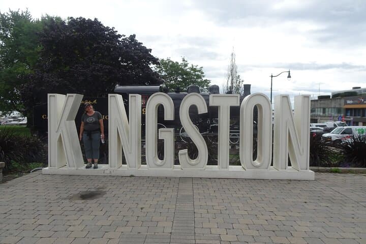 Kingston Self-Guided Walking Tour & Scavenger Hunt — Historic Downtown Explorer
