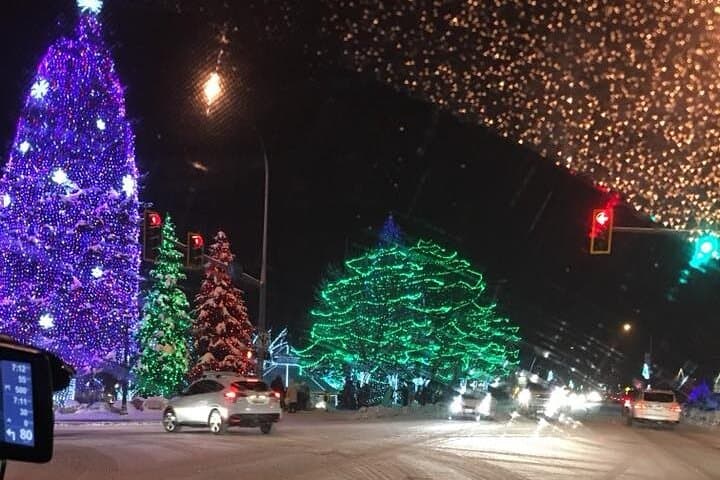 Day Trip to Leavenworth from Seattle: Stevens Pass, Sleigh Rides & Wine Tasting photo 3