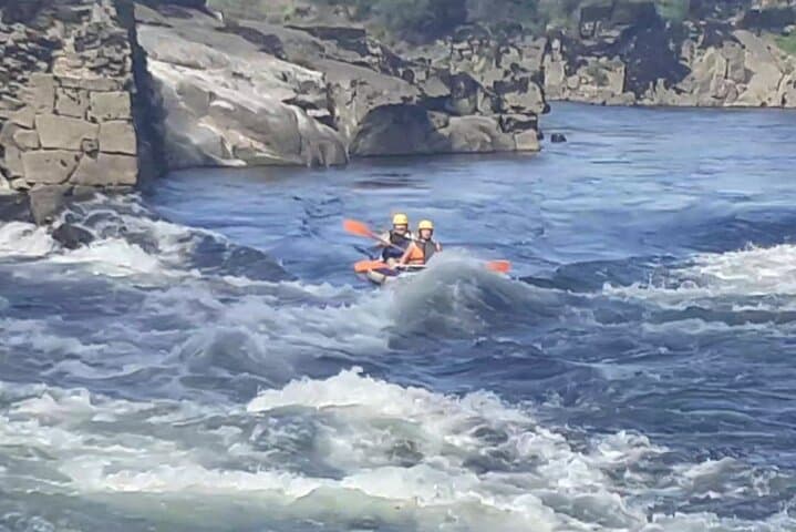 Whitewater Rafting on the Minho River in Melgaço — Coraltours Adventure photo 2