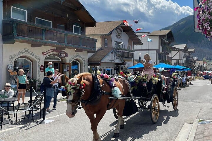 One-Day Leavenworth Escape from Seattle: Bavarian Village, Waterfalls & Bigfoot Stop photo 2