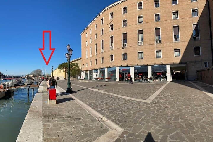 Venice Walking Tour and Mini Cruise: Rialto, Ghetto & Giudecca Highlights photo 2