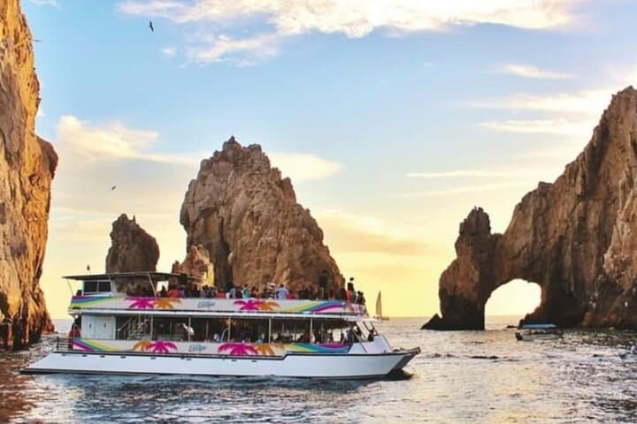 Cabo San Lucas Arch & Chileno Bay Snorkel Cruise — Lands End Boat Tour with Open Bar photo 6