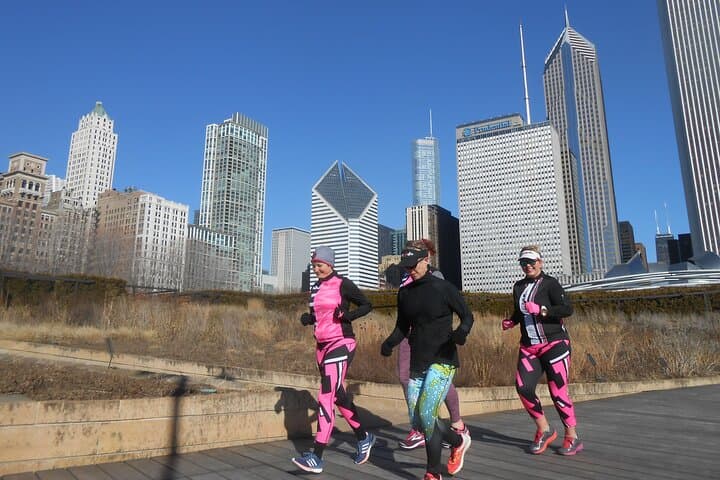 Chicago Highlights Running Tour: Lakeshore to The Loop Guided Run photo 3