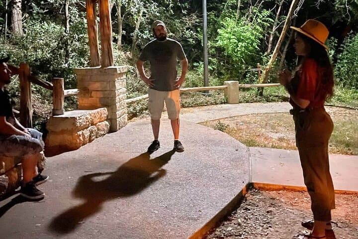 Waco Ghost Tour: Haunts & Legends Mobile Night Walk photo 2