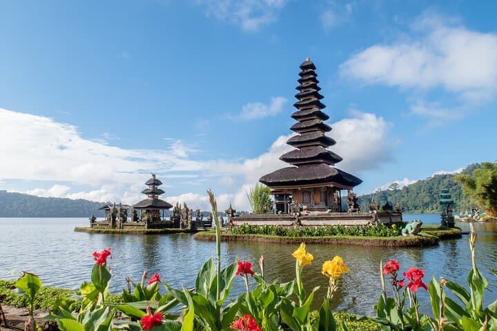 Toast Around Bali: Wine Trails, Ubud Art & North Bali Wilderness photo 5