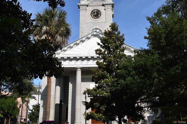 Savannah Historic Square Walk: Chippewa Square to Forsyth Park Audio Tour photo 3
