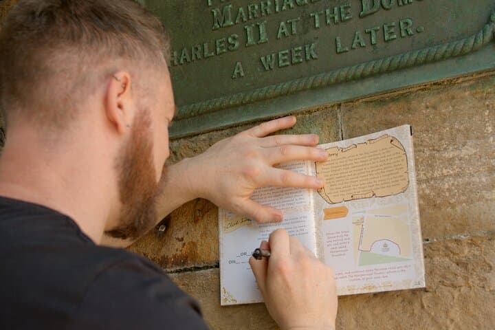 Solve Nelson's Stolen Diamonds: Portsmouth Pub-Based Treasure Hunt photo 4