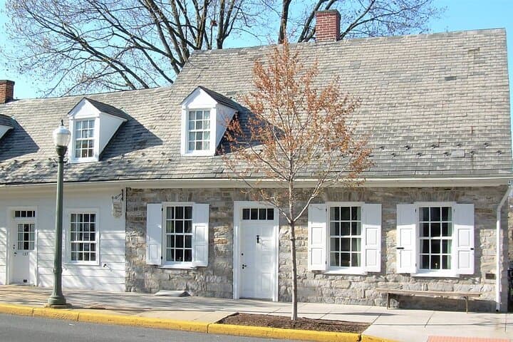 Inside the 1792 Johannes Mueller House: Guided Moravian History Tour in Lititz photo 6