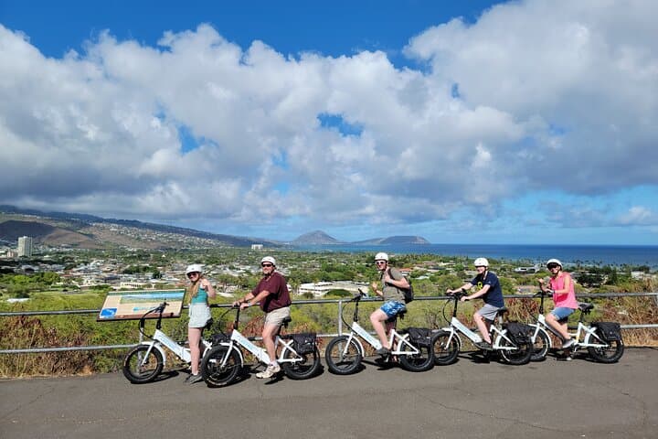 E-Bike to Diamond Head: Waikiki Coastal Ride and Summit Hike photo 6