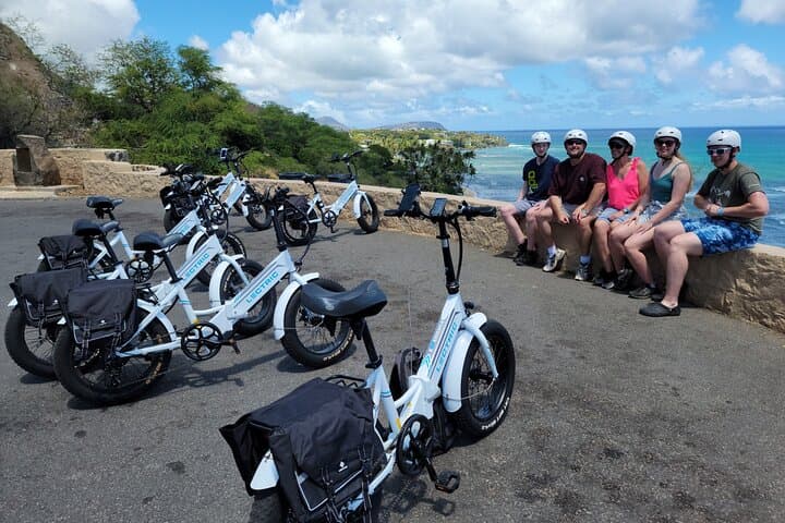 E-Bike to Diamond Head: Waikiki Coastal Ride and Summit Hike photo 2