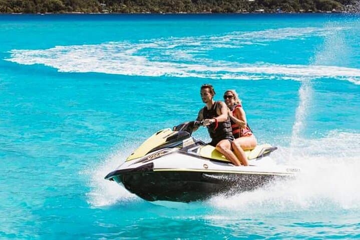 Bora Bora Full-Day Lagoon Adventure: Snorkel, Motu Lunch & Jet Ski photo 6