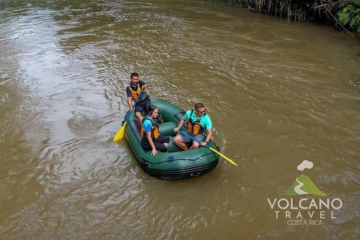 Peñas Blancas Safari Float: La Fortuna River Raft Wildlife Tour