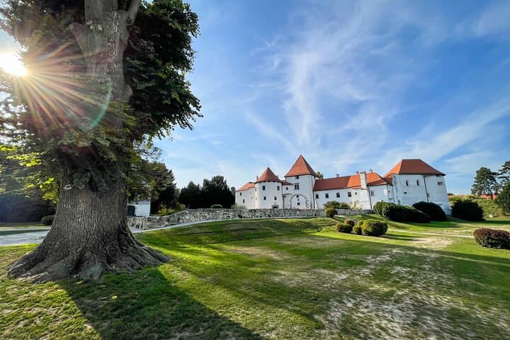 Private Day Trip from Zagreb to Trakošćan Castle and Baroque Varaždin