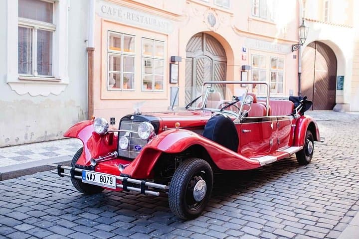 Prague Vintage Car Sightseeing: 60-Minute Private Tour in a Classic Mercedes photo 1