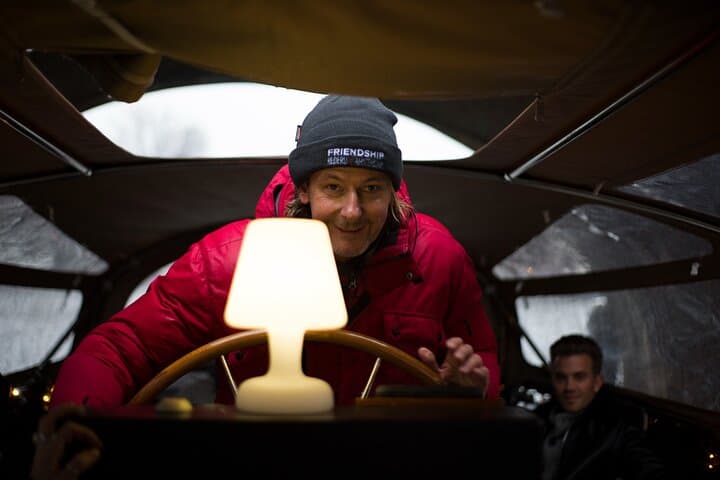 Amsterdam Light Festival Cruise: Luxury Canal Tour with Unlimited Drinks photo 6